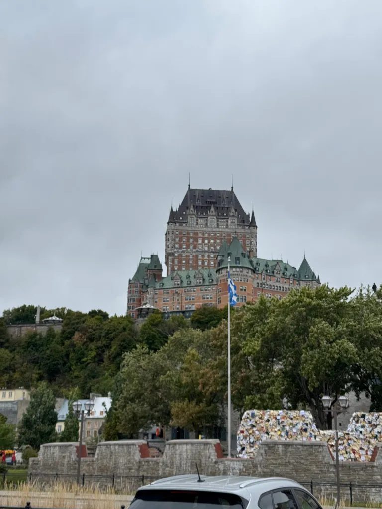 Hotel Frontenac, pic taken from the river side
